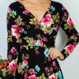 White Birch Black Floral Dress with Shorts Underneath Large NWOT